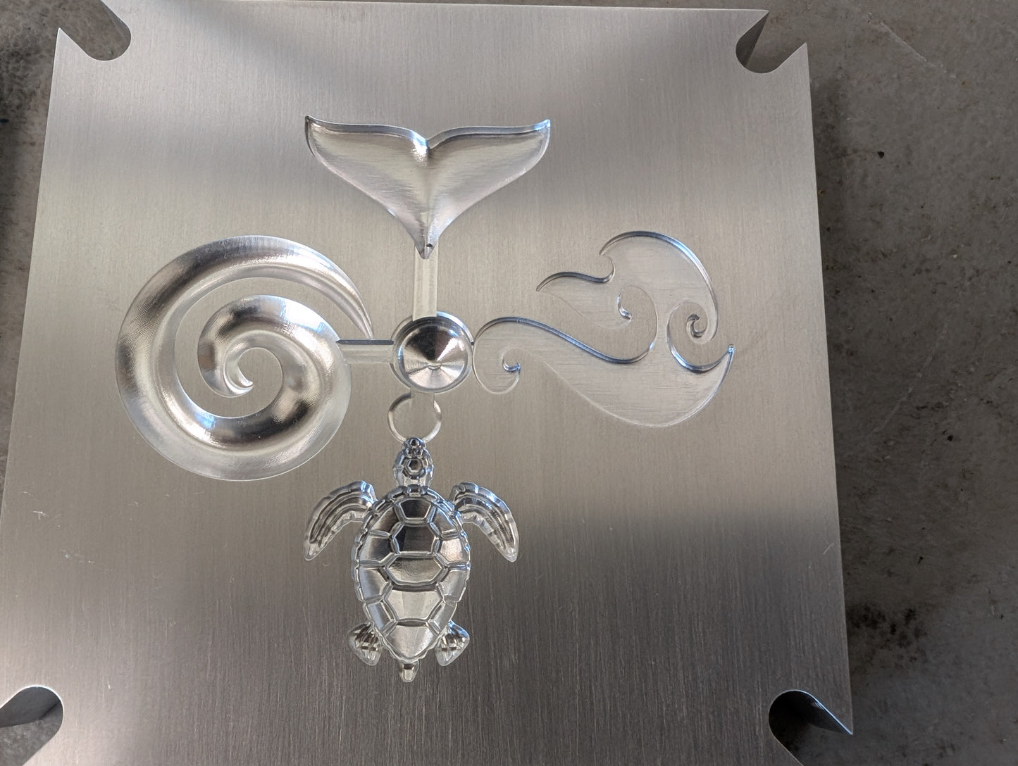 Jewelry Pendant Injection Mold: Tortoise/Wave, Fin and Fire